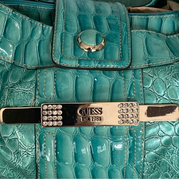 Rare Patent Guess Turquoise Shoulder Bag With Matching Wallet Set - Picture 9 of 17
